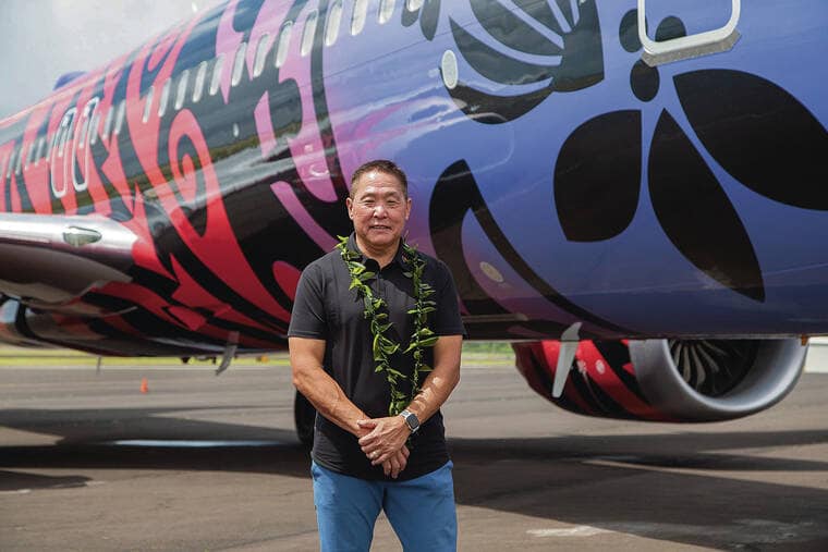 ハワイの友人Kurt Osakiさんが飛行機のボディをデザイン