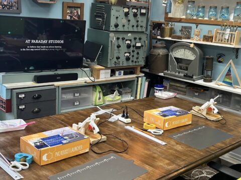 Hardware Scienceの体験ワークショップ開催中