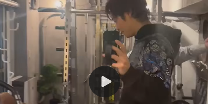 山口大地さんのパーソナルジムにミラー設置完了