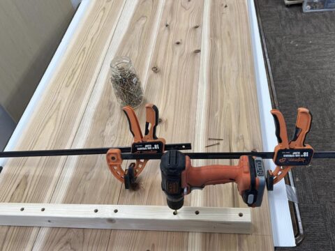 イベントの展示用にワークテーブルとカフェ板テーブル製作中