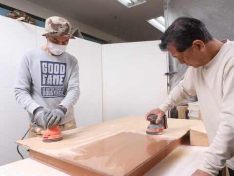 山田芳照 yamada yoshiteru DIY ダイニングテーブルの塗り替えです