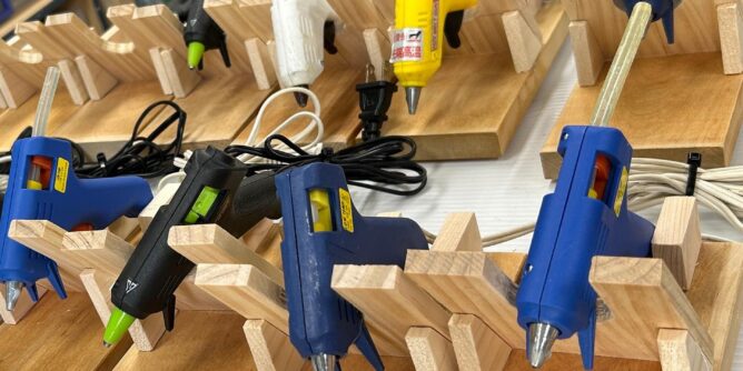 グルーガンホルダー　好評でした