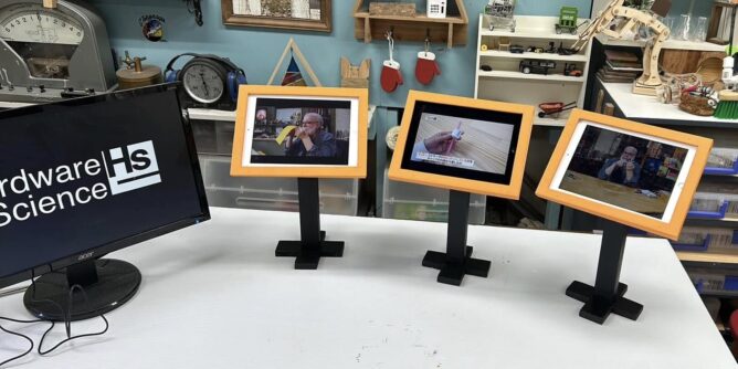 説明動画を流すipadスタンドを作りました