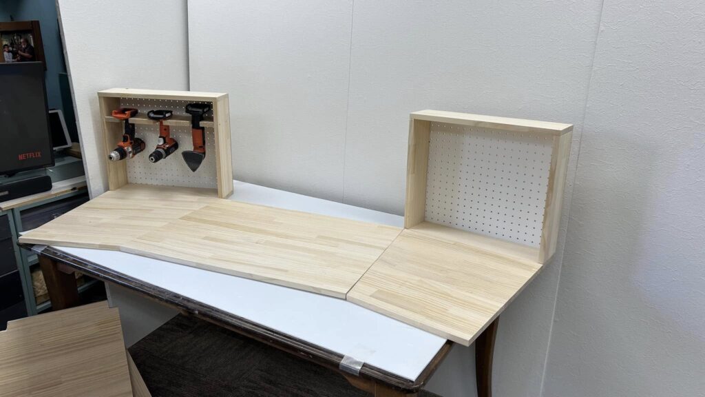 イベントの展示用にワークテーブルとカフェ板テーブル製作中