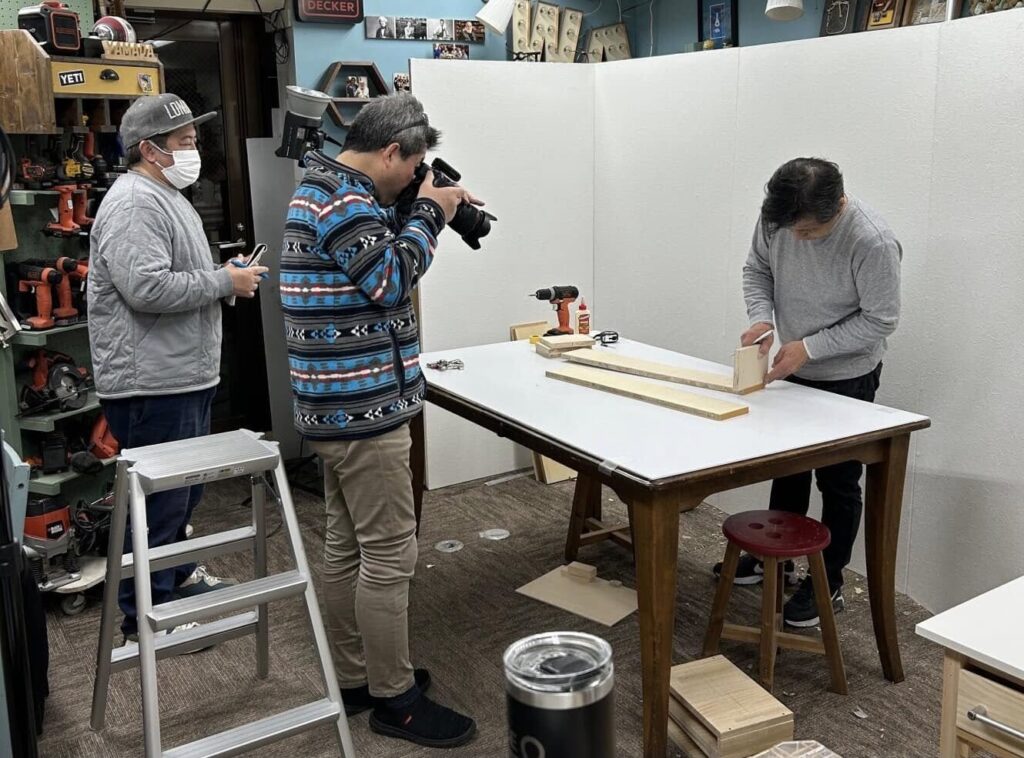 DIY本の撮影、洗面化粧台の作り方ですDIY本の撮影、洗面化粧台の作り方です