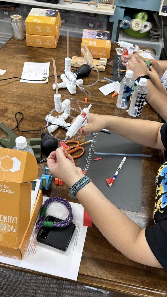 ハードウエアサイエンス体験ワークショップ開催中