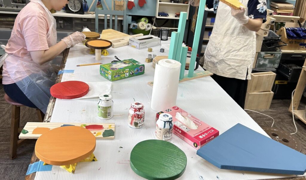 工房ワークショップは、フラワースタンド作り