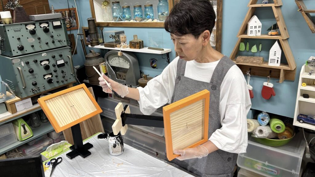 説明動画を流すipadスタンドを作りました