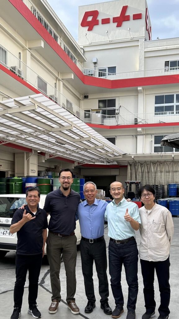 山田芳照 yamada yoshiteru DIY ハワイチームのボスGaryと一緒にターナー色彩を訪問