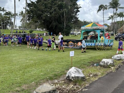 メリーモナーク最終日Hiloダウンタウンを一周ロイヤルパレード