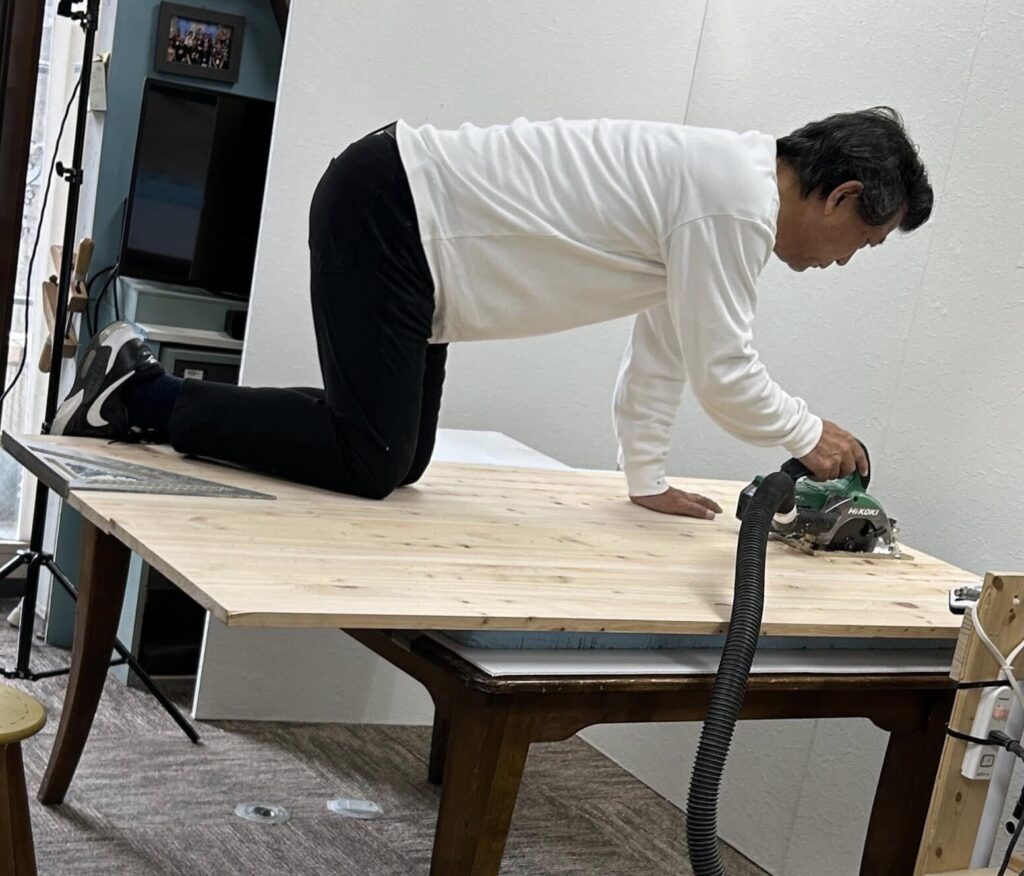 山田芳照 yamada yoshiteru DIY ハウツー撮影、カラーボックスでカウンターテーブル