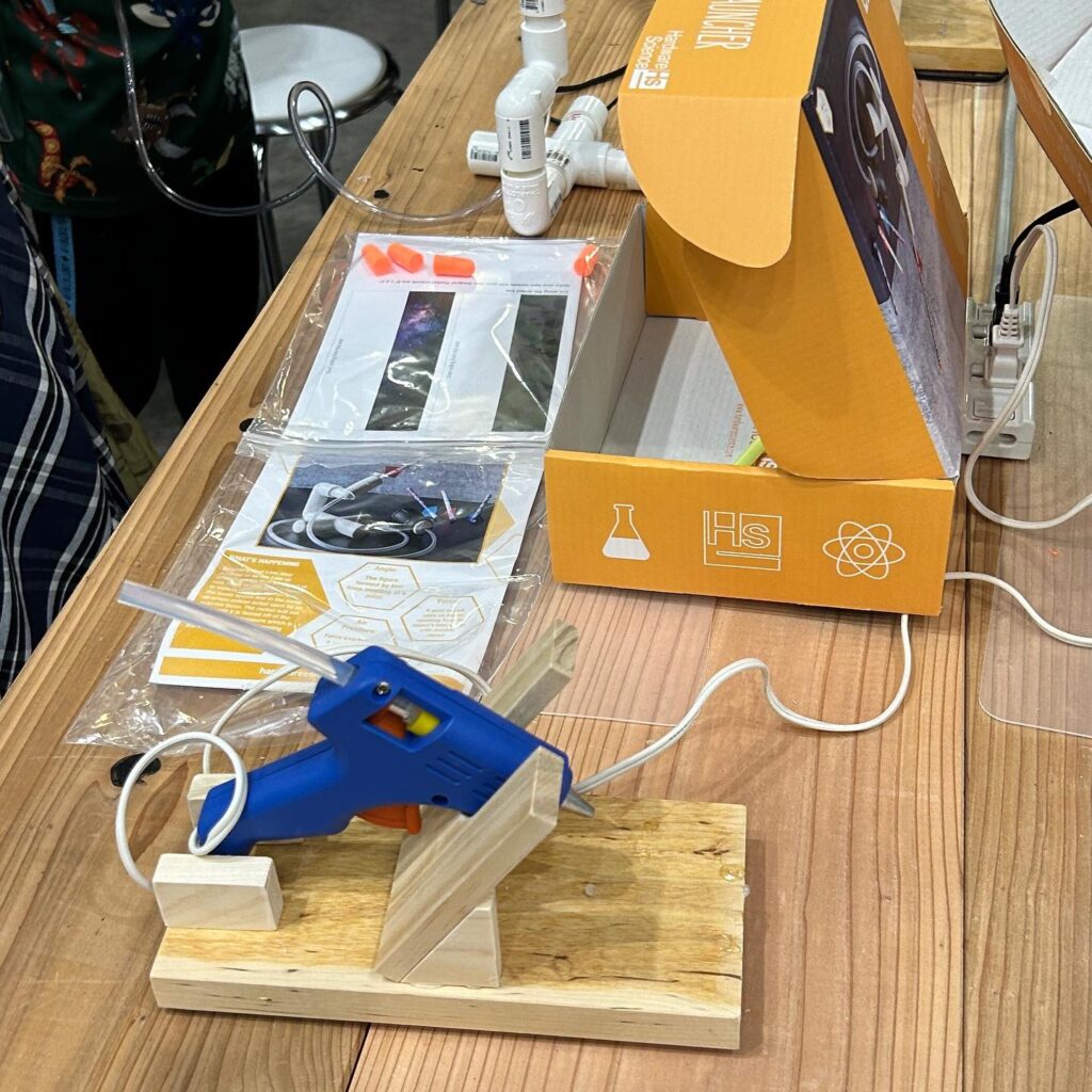 グルーガンホルダー　好評でした