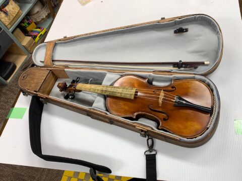 バイオリンケースのリメイク完成です