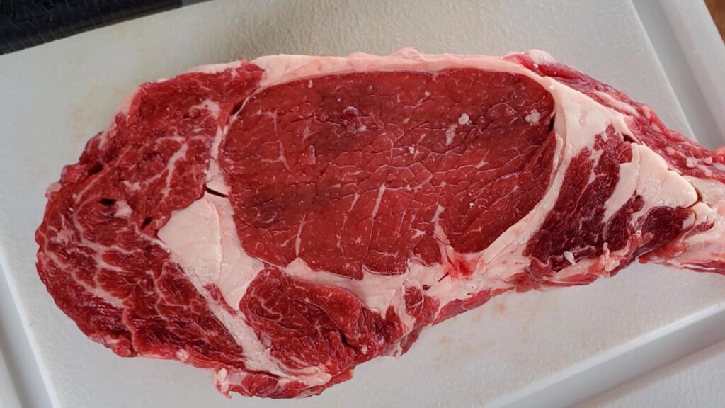 Hawaii島の牧草で育った牛肉のステーキ