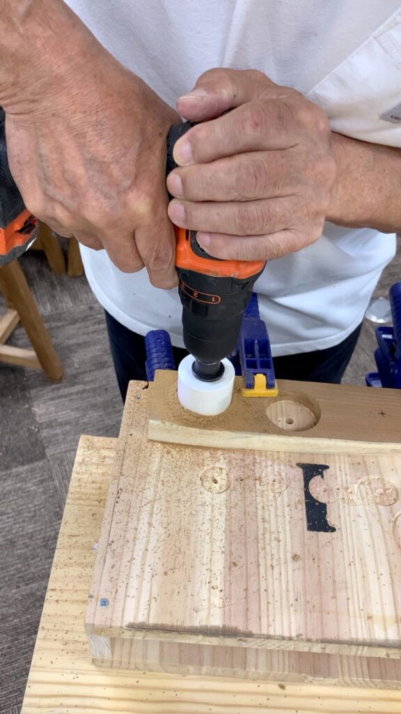 端材でキャンドルホルダー作り