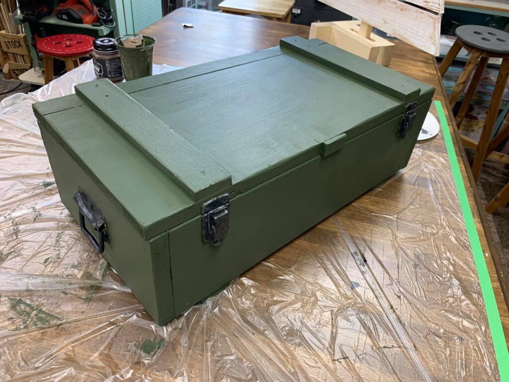 ターナーさんからARMY塗料が新発売