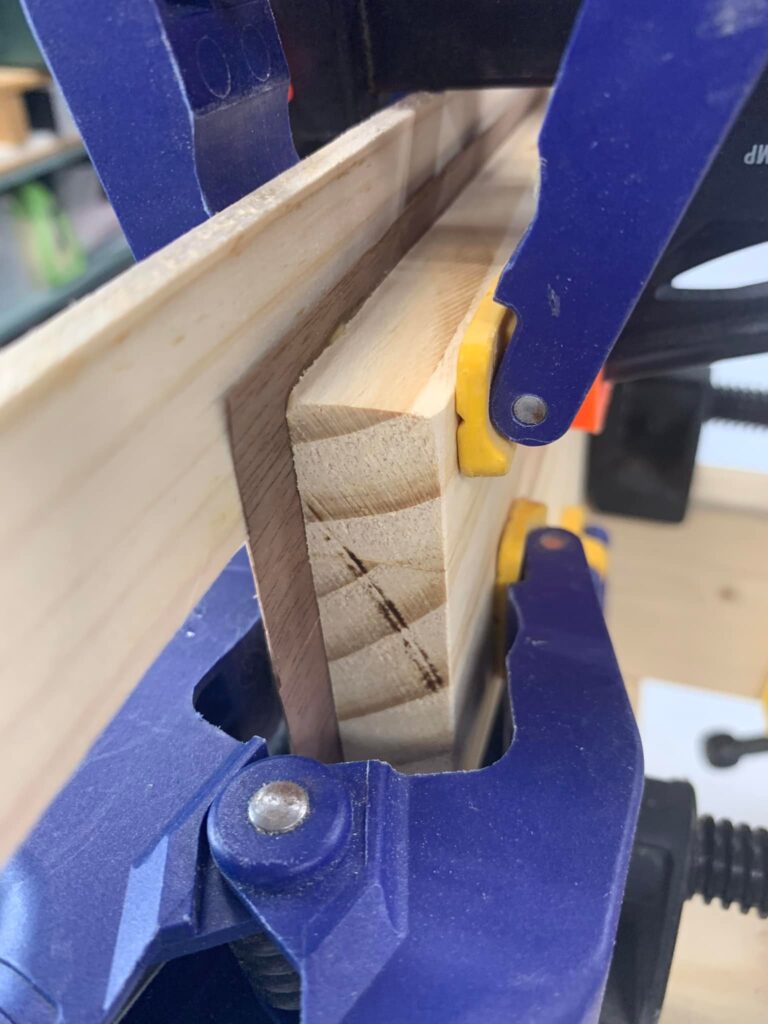 ツキイタは本物なので、樹の味わいは十分表現出来ています