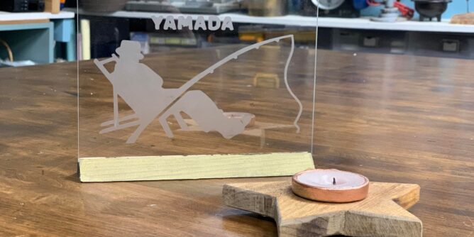 キャンドルホルダー、ガラスエッチングと思い思いの作品