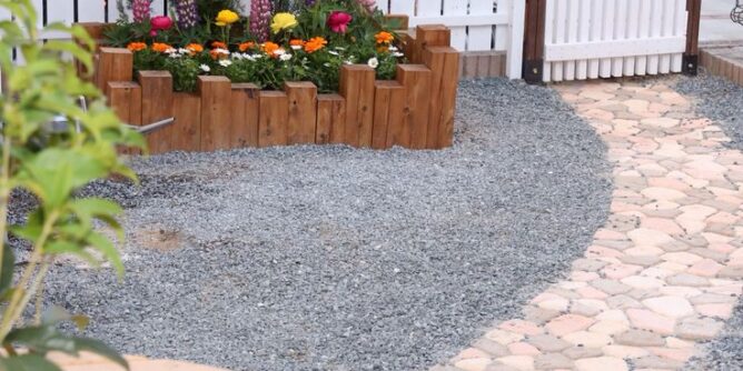 おしゃれな小道に様変わり アプローチを作る