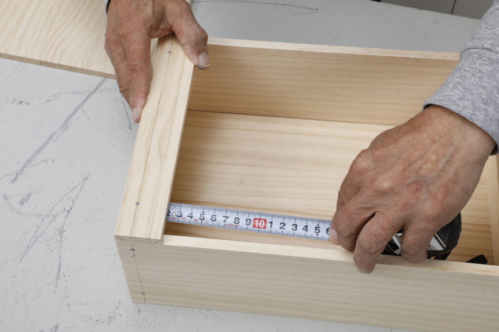 大工さんの道具箱を作る