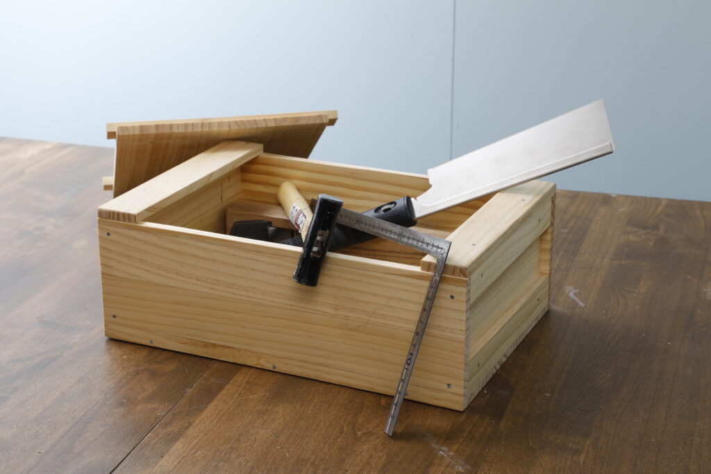 大工さんの道具箱を作る