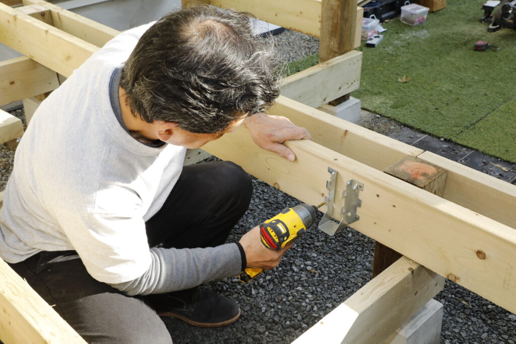 ウッドデッキを作る