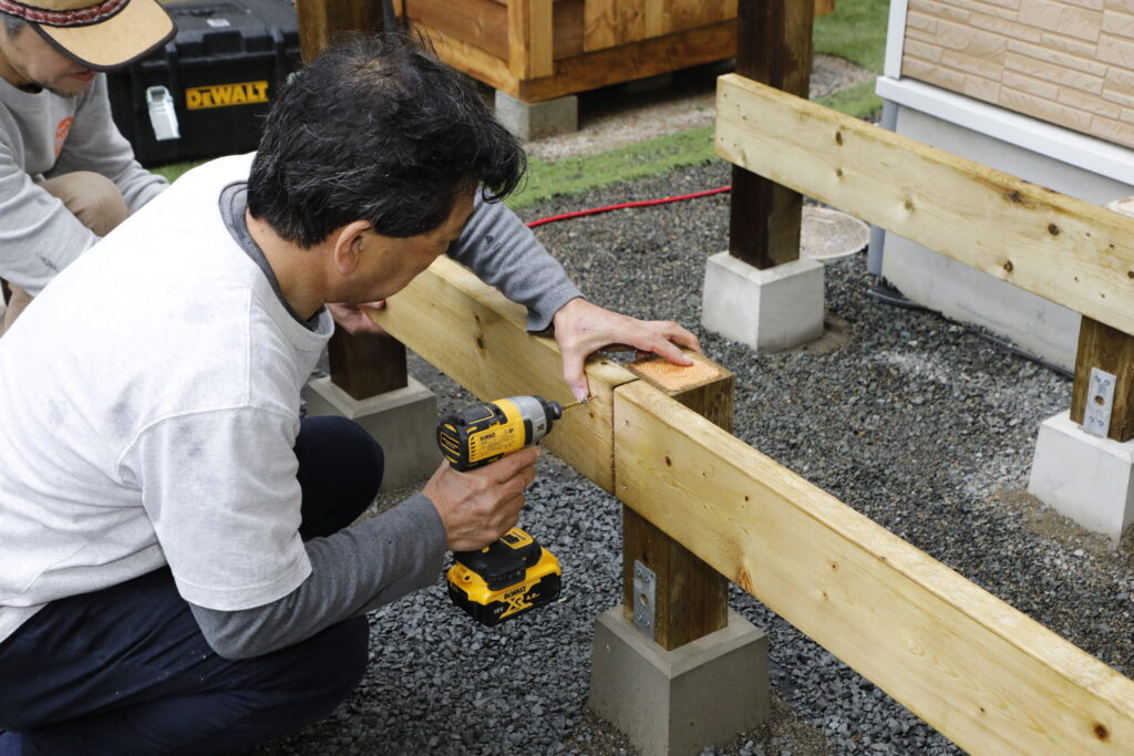 ウッドデッキを作る
