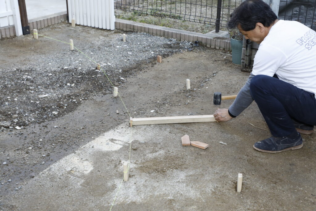 おしゃれな小道に様変わり アプローチを作る