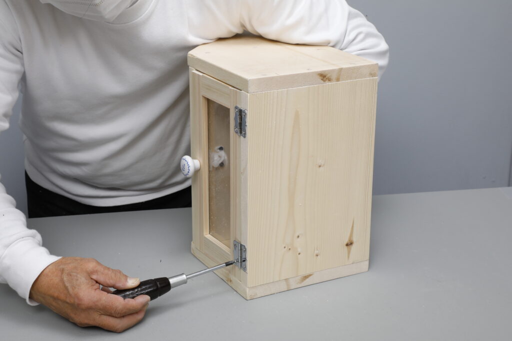 見せるタイプのブレッドボックス