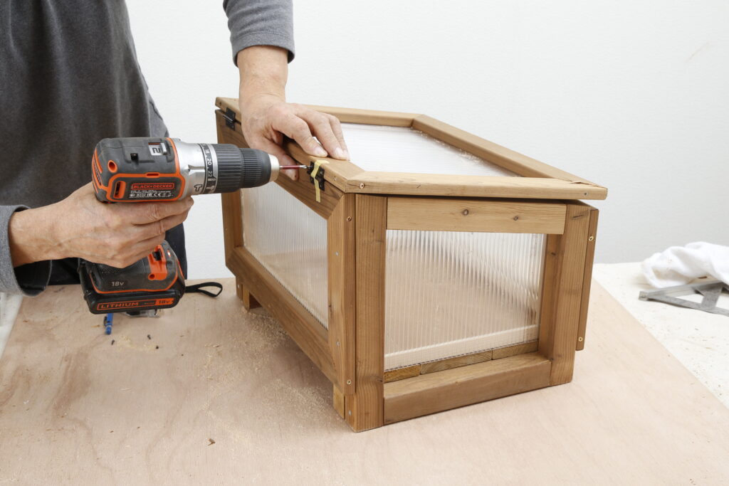 ミニ温室を作る