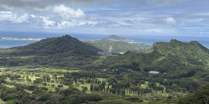 NU'UANU PALI LOOKOUT