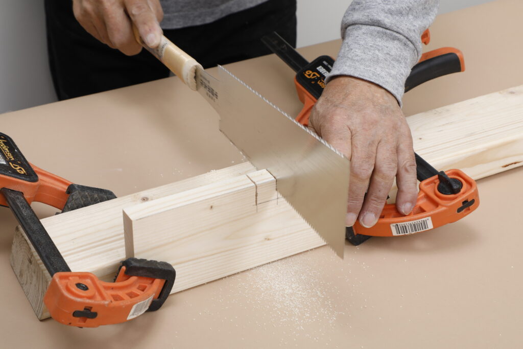 電動工具収納ラックの作り方｜DIYで工具を整理する専用棚