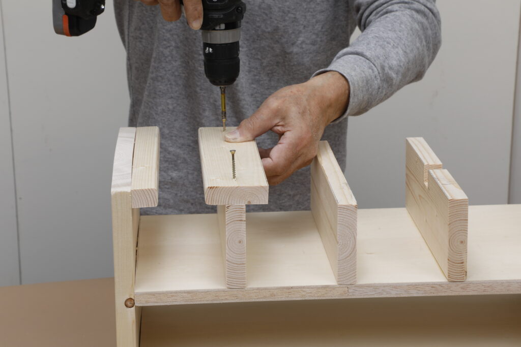 電動工具収納ラックの作り方｜DIYで工具を整理する専用棚