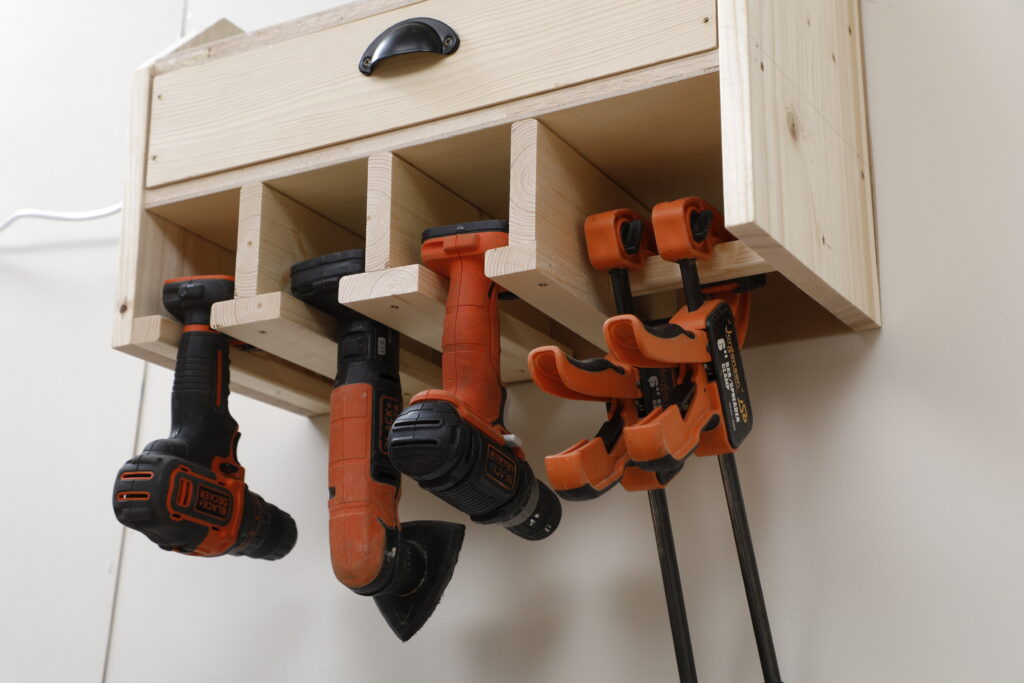 電動工具収納ラックの作り方｜DIYで工具を整理する専用棚